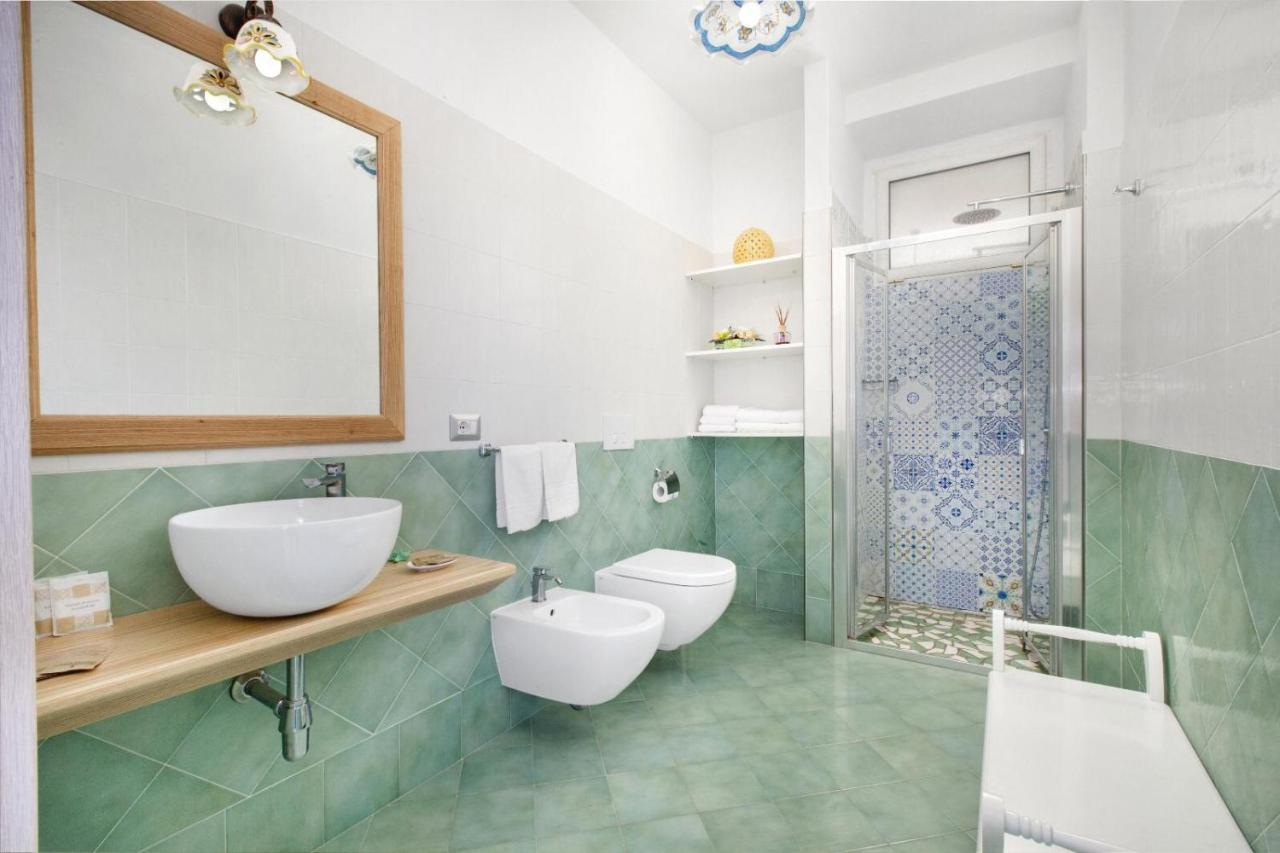 Millie Sorrento Suites Kültér fotó