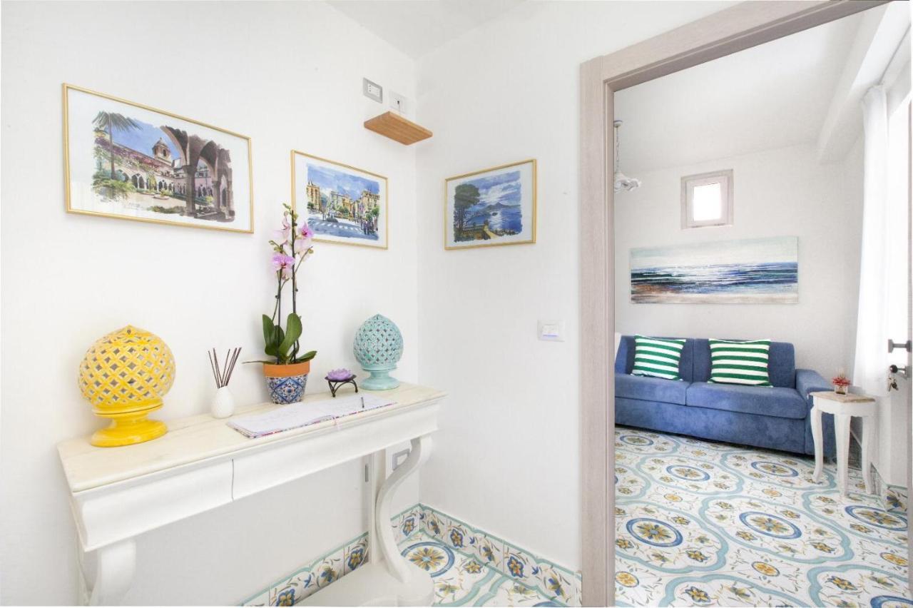 Millie Sorrento Suites Kültér fotó