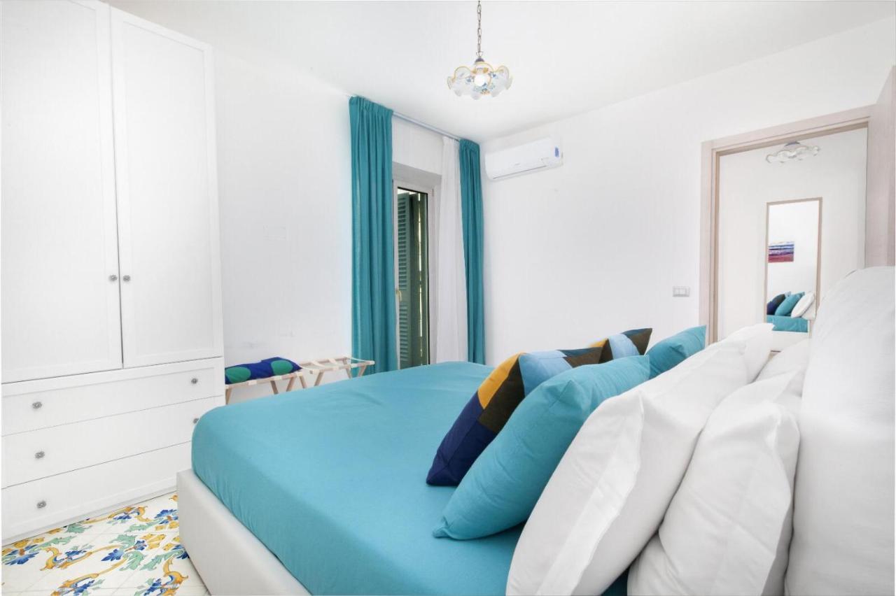 Millie Sorrento Suites Kültér fotó