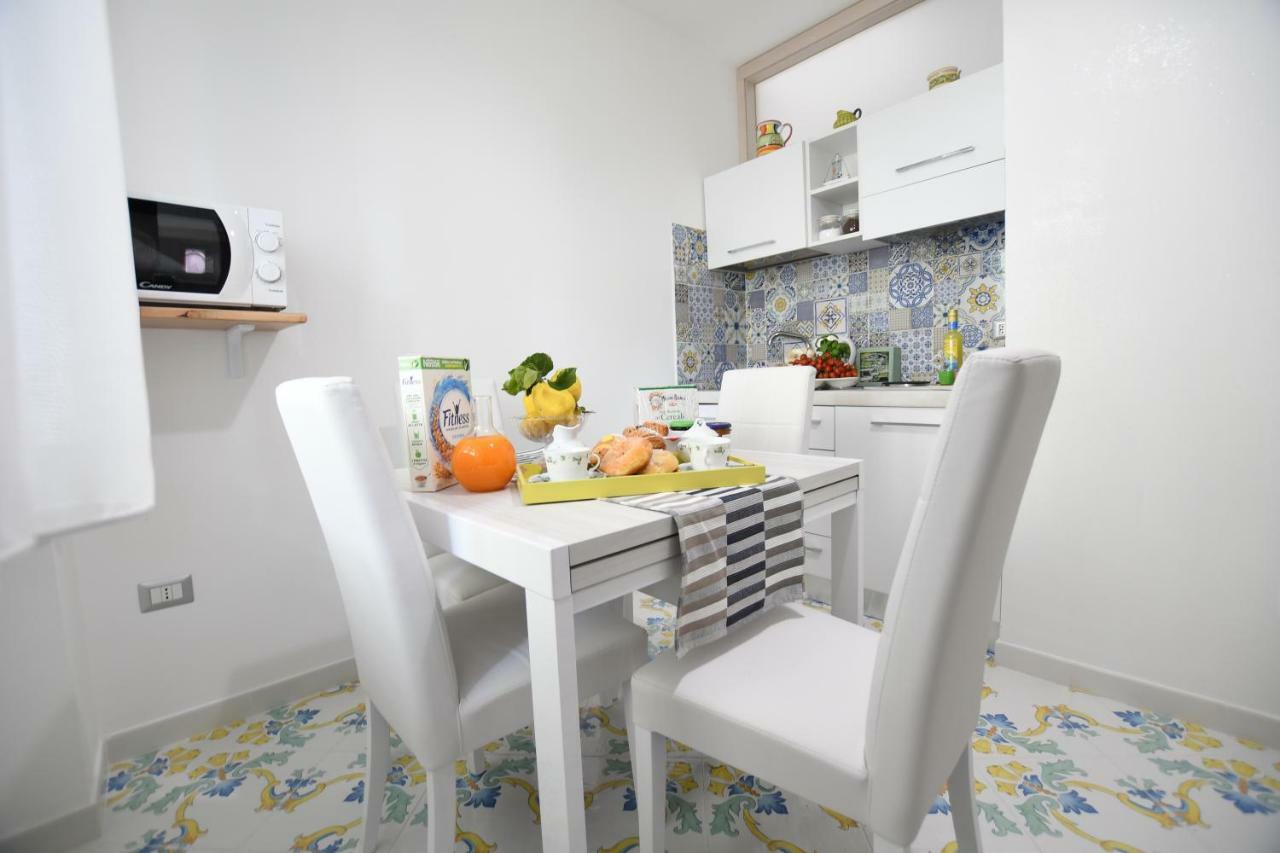 Millie Sorrento Suites Kültér fotó